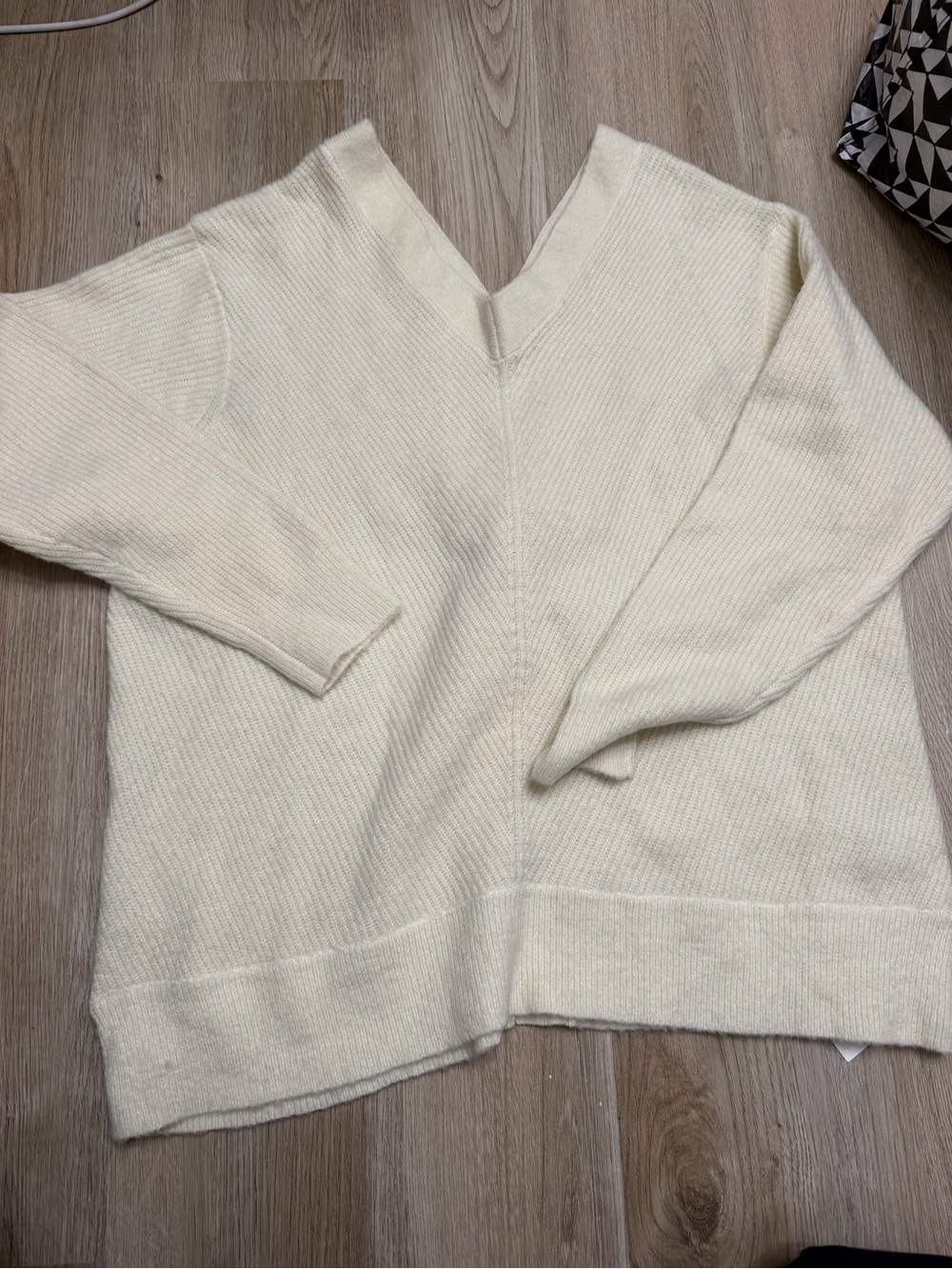 Lowrys Farm Cream V-Neck Women’s Sweater